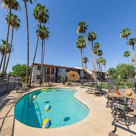 236 Fully Furnished 1Br Suite-Outdoor Pool